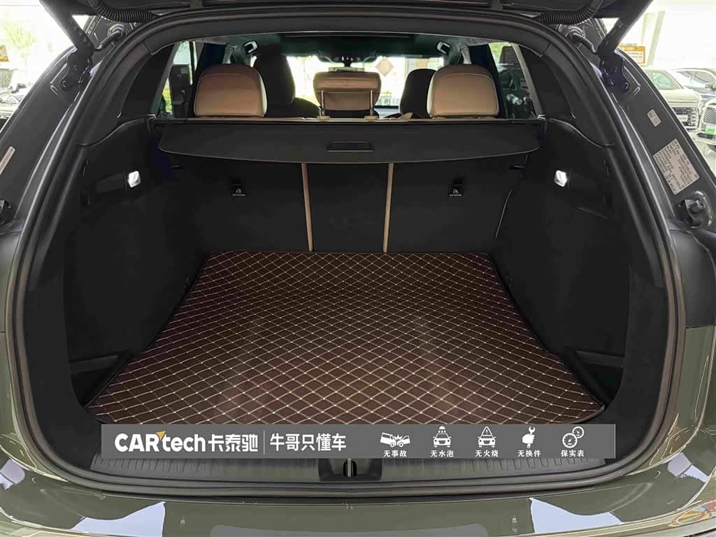 2025 Audi Q6L e-tron Green, 100 km, China export – photo 13