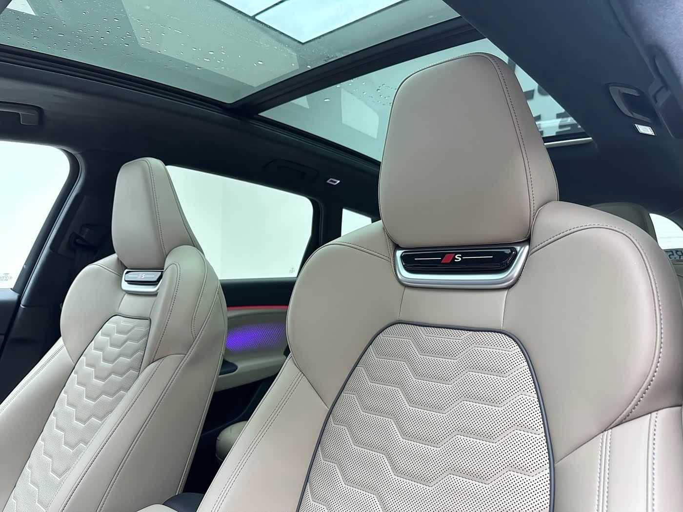 2025 Audi Q6L e-tron Green, 8,000 km, China export – photo 15