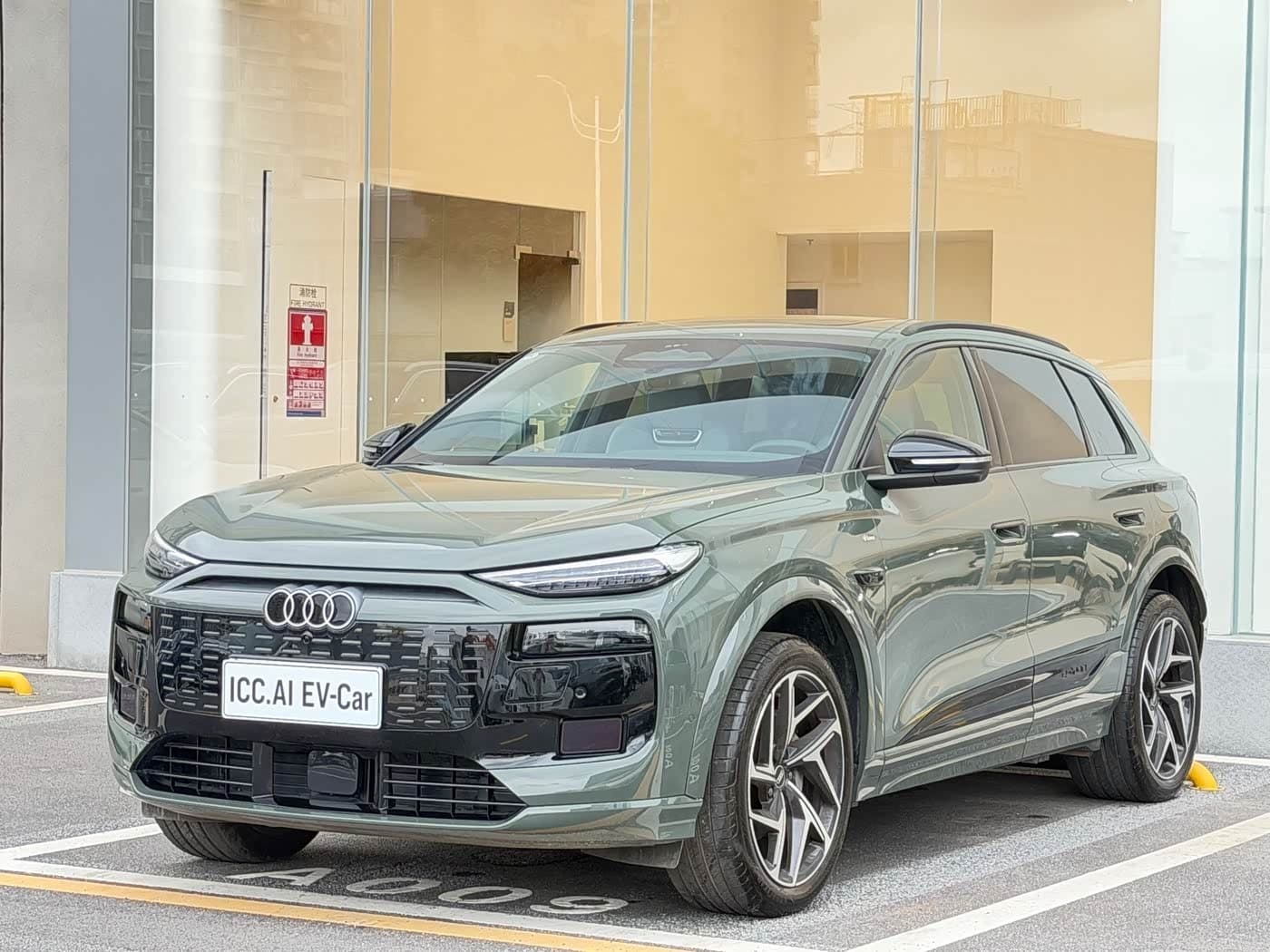 2025 Audi Q6L e-tron Green, 7,000 km, China export – photo 5
