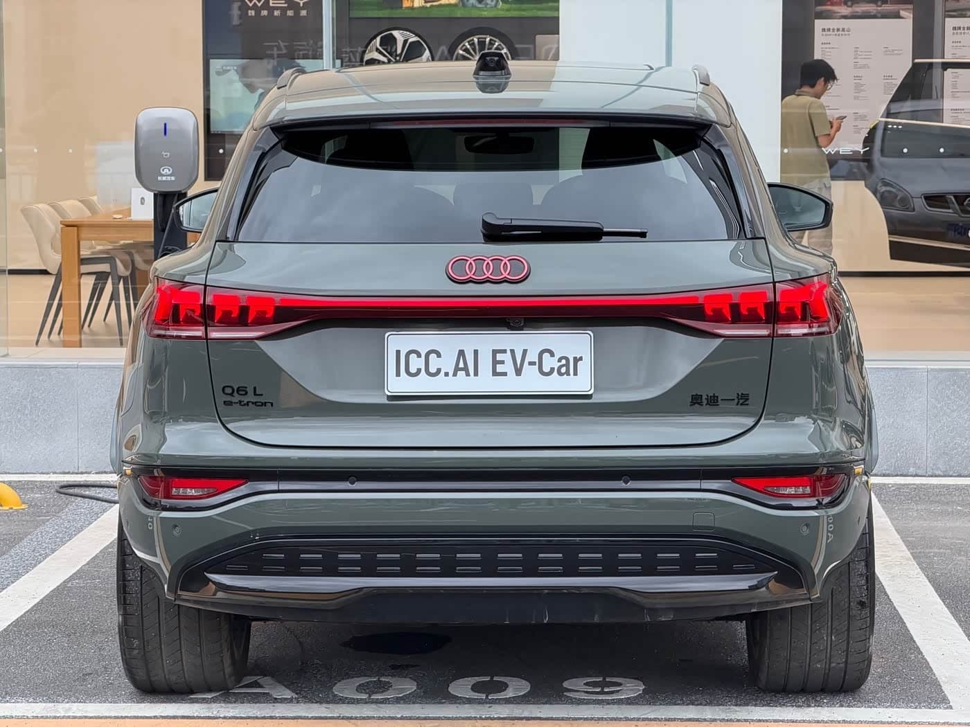 2025 Audi Q6L e-tron Green, 7,000 km, China export – photo 16
