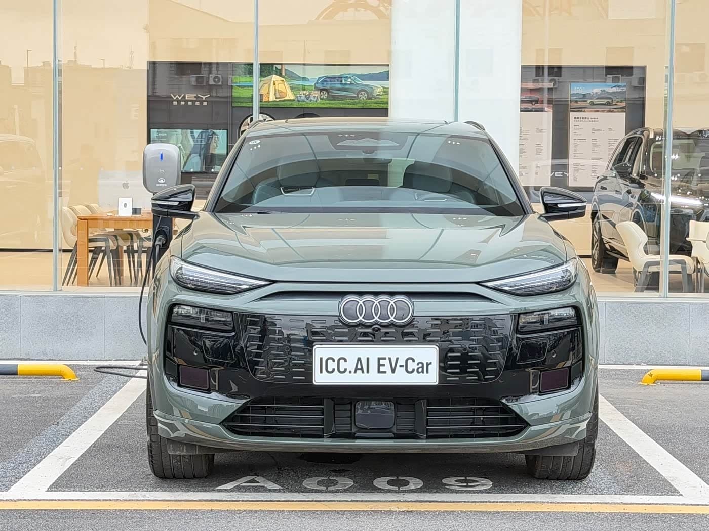 2025 Audi Q6L e-tron Green, 7,000 km, China export – photo 6
