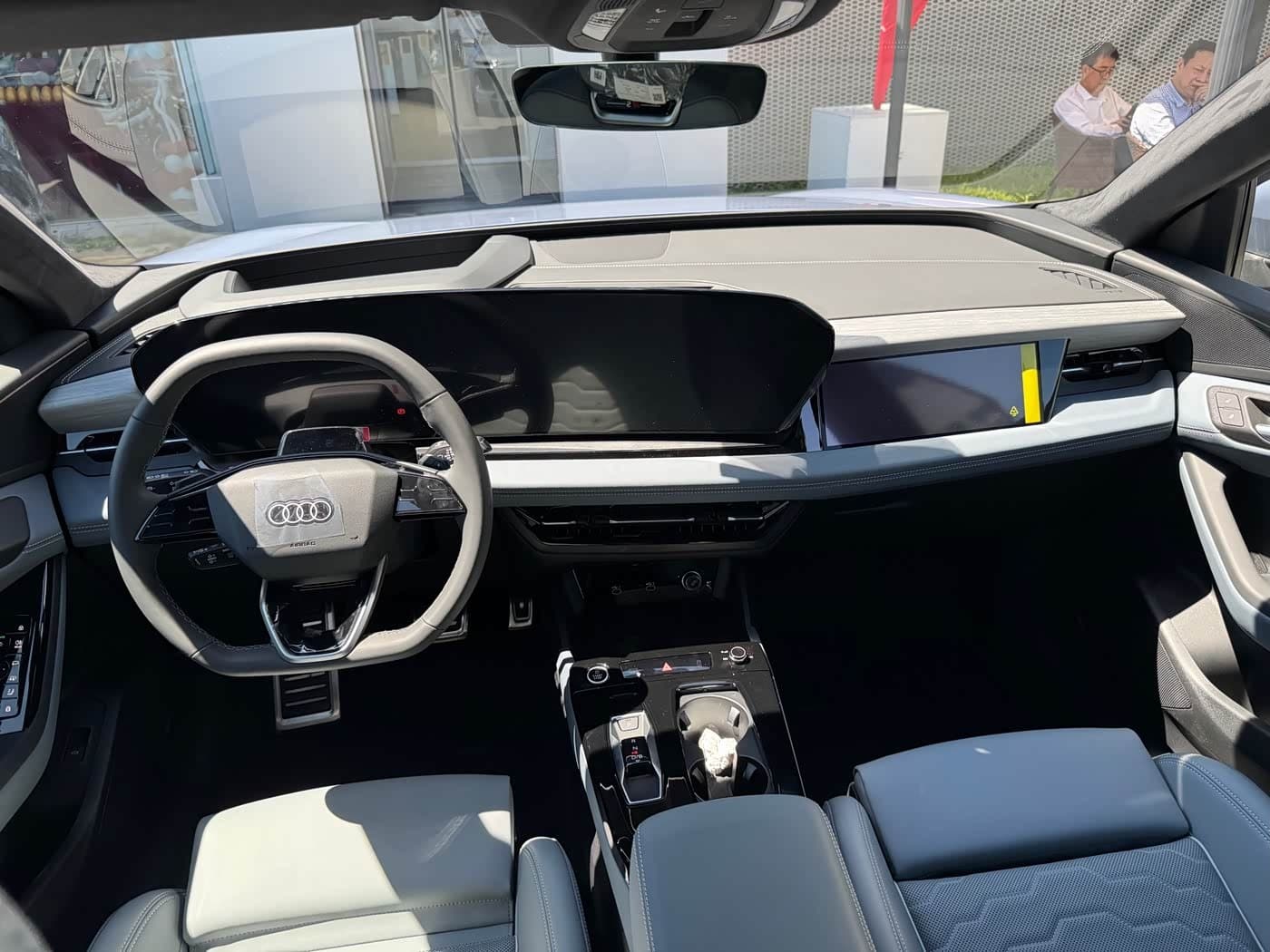 2025 Audi Q6L e-tron 银灰色, 100 km, China export – photo 8