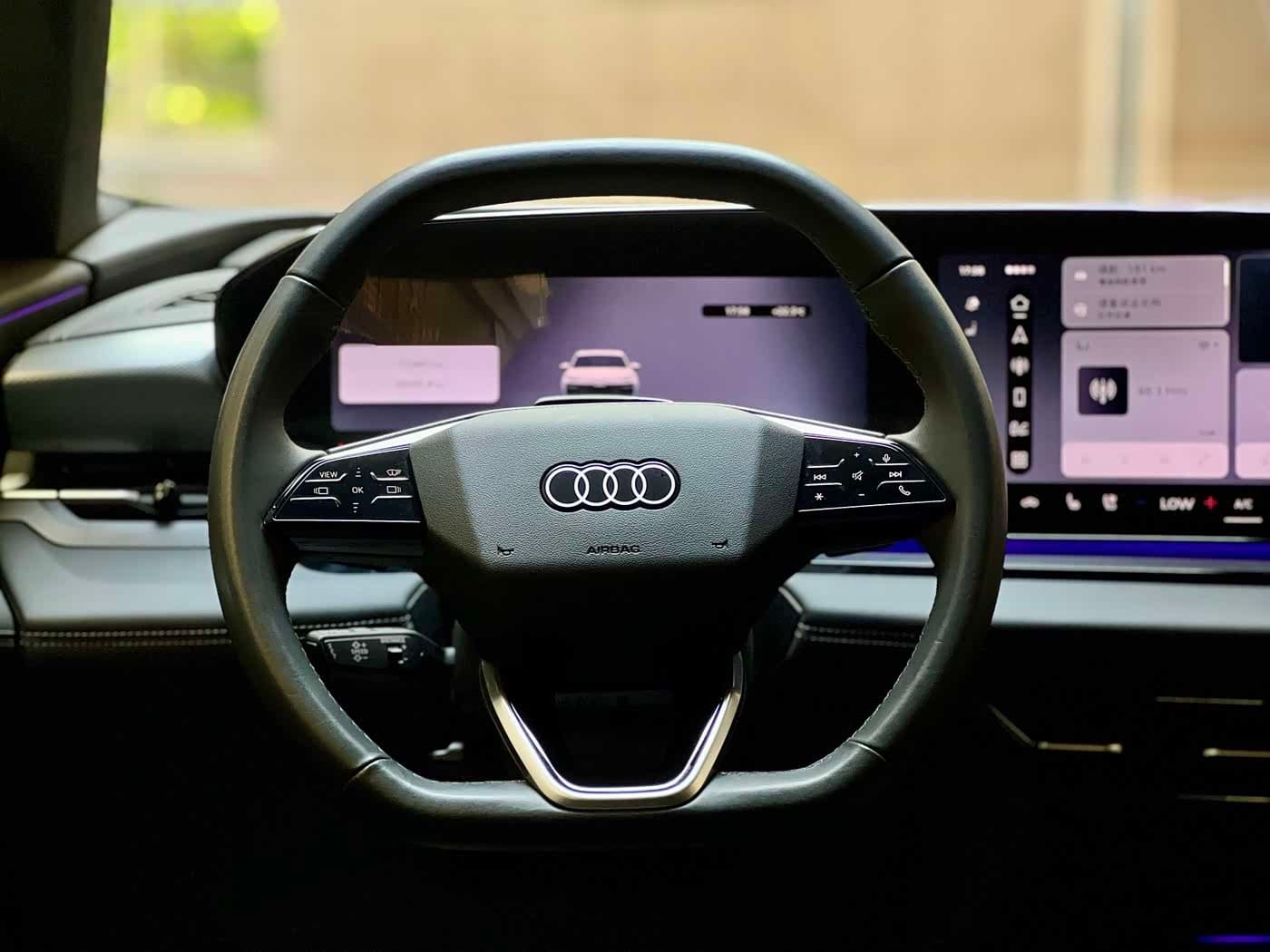 2025 Audi Q6L e-tron White, 10,000 km, China export – photo 10