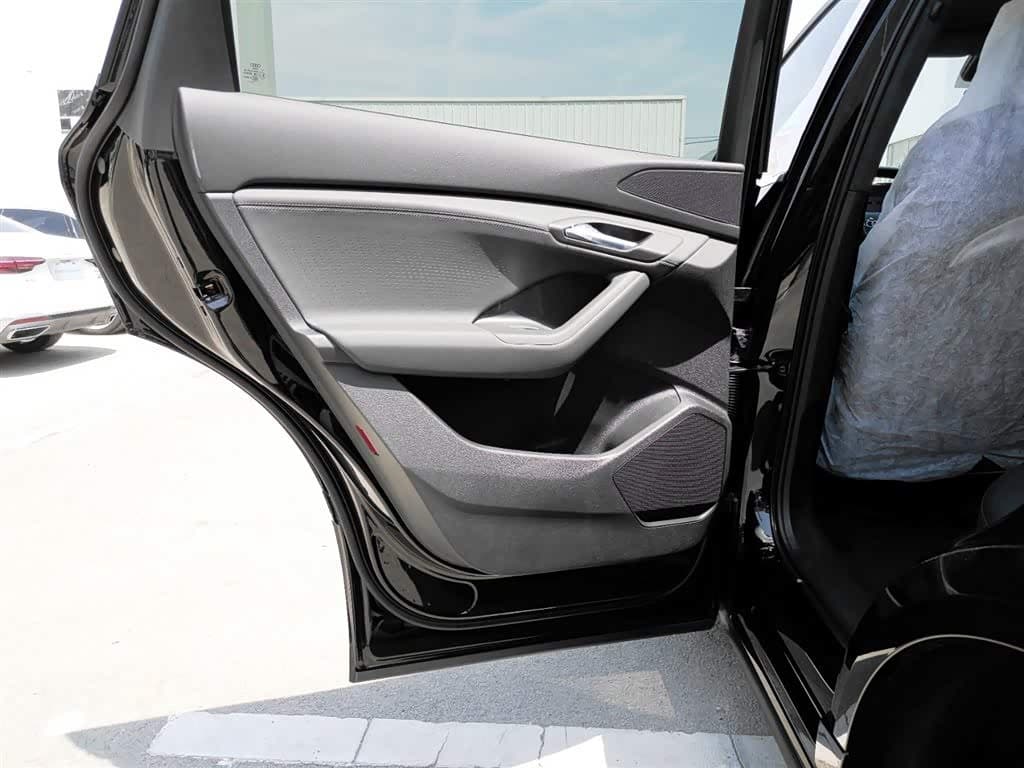 2025 Audi Q6L e-tron Black, 100 km, China export – photo 7