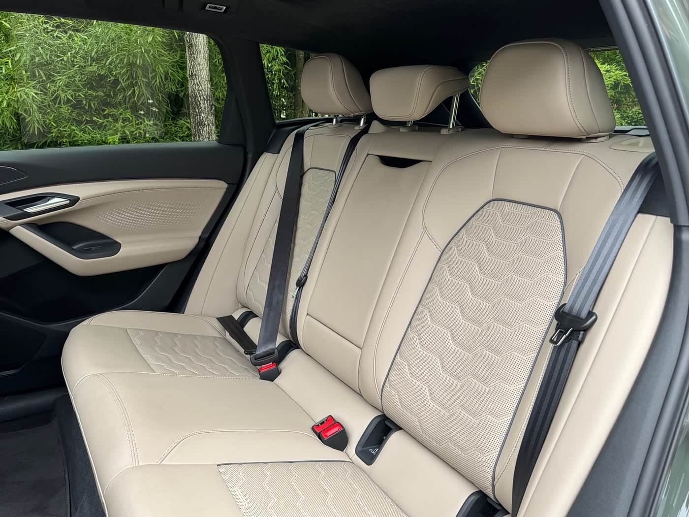 2025 Audi Q6L e-tron Green, 7,000 km, China export – photo 9