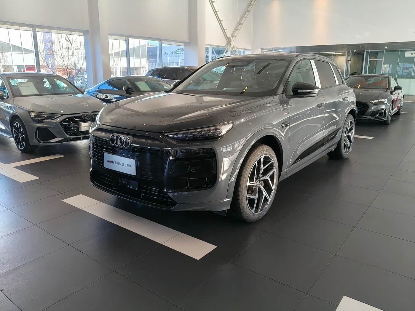 2025 Audi Q6L e-tron 银灰色, 30 km, China export – photo 2