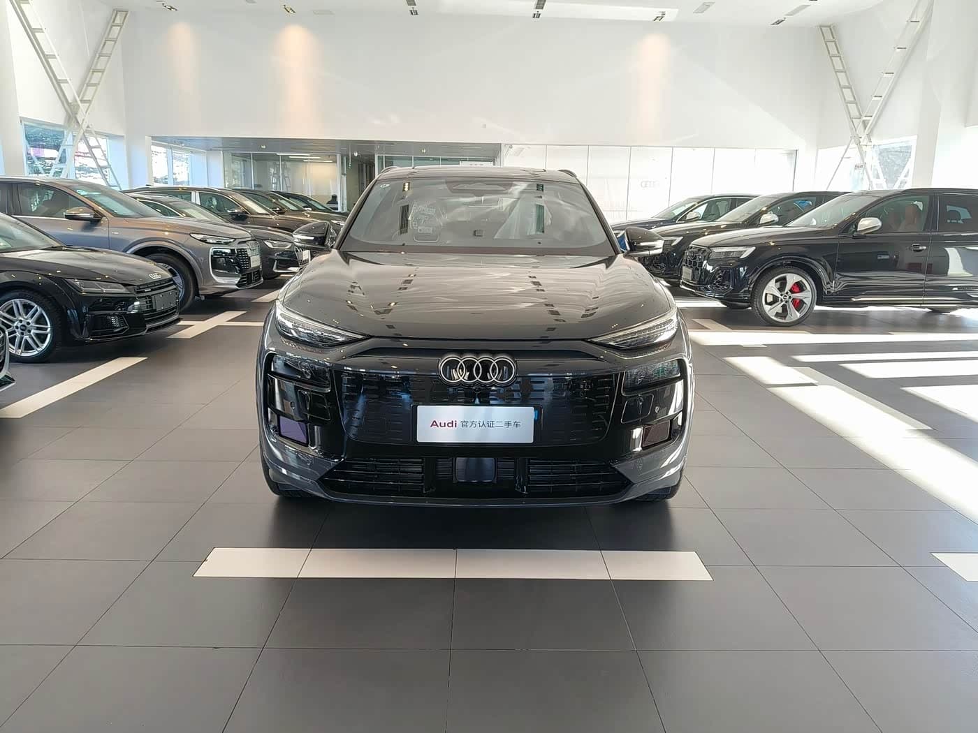 2025 Audi Q6L e-tron 银灰色, 30 km, China export – photo 3