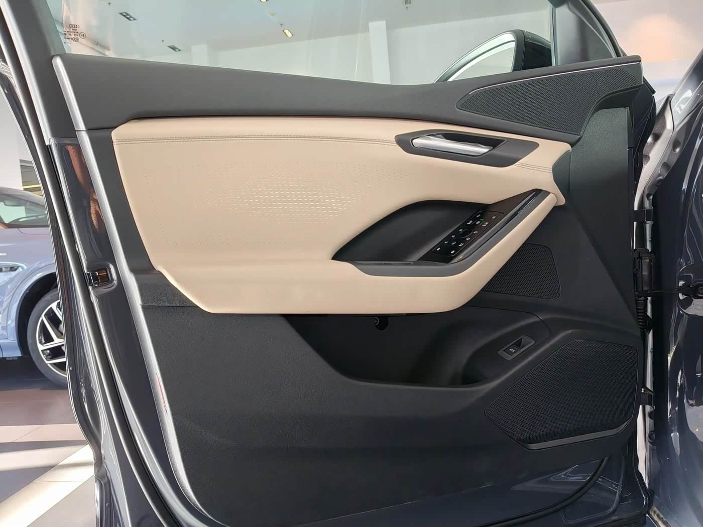 2025 Audi Q6L e-tron 银灰色, 30 km, China export – photo 16