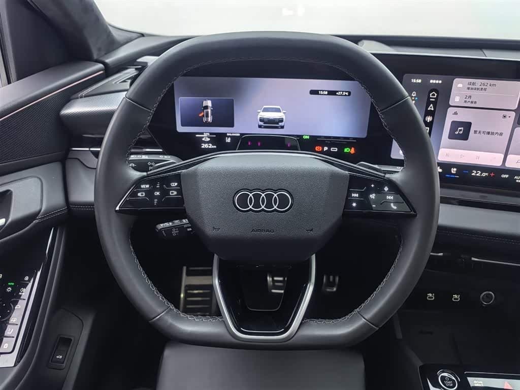2025 Audi Q6L e-tron White, 12,000 km, China export – photo 14