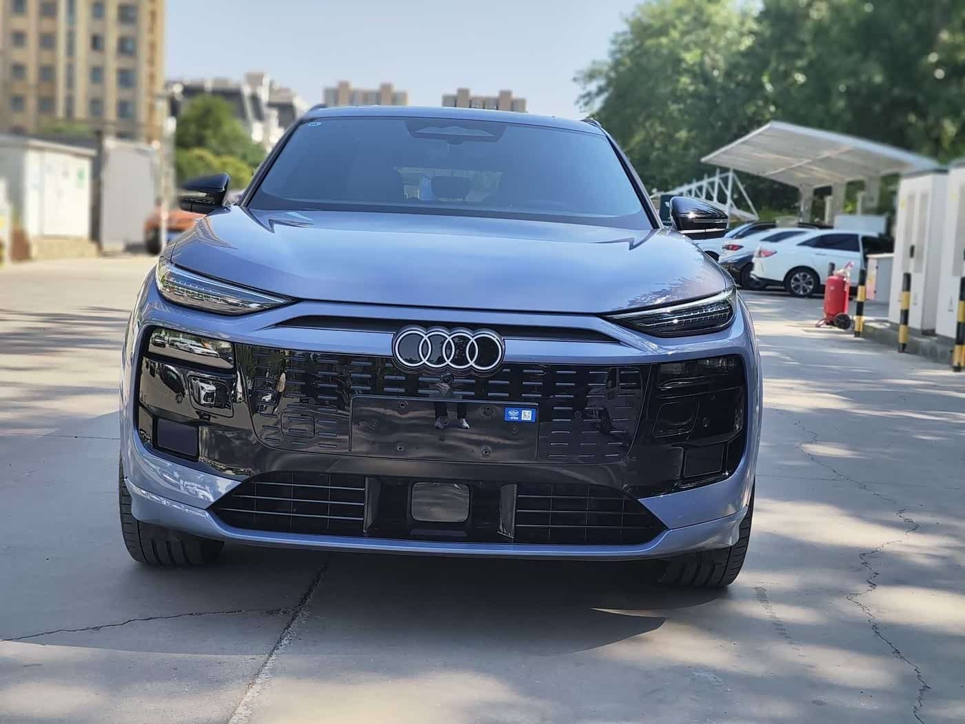 2025 Audi Q6L e-tron Blue, 12,000 km, China export – photo 2