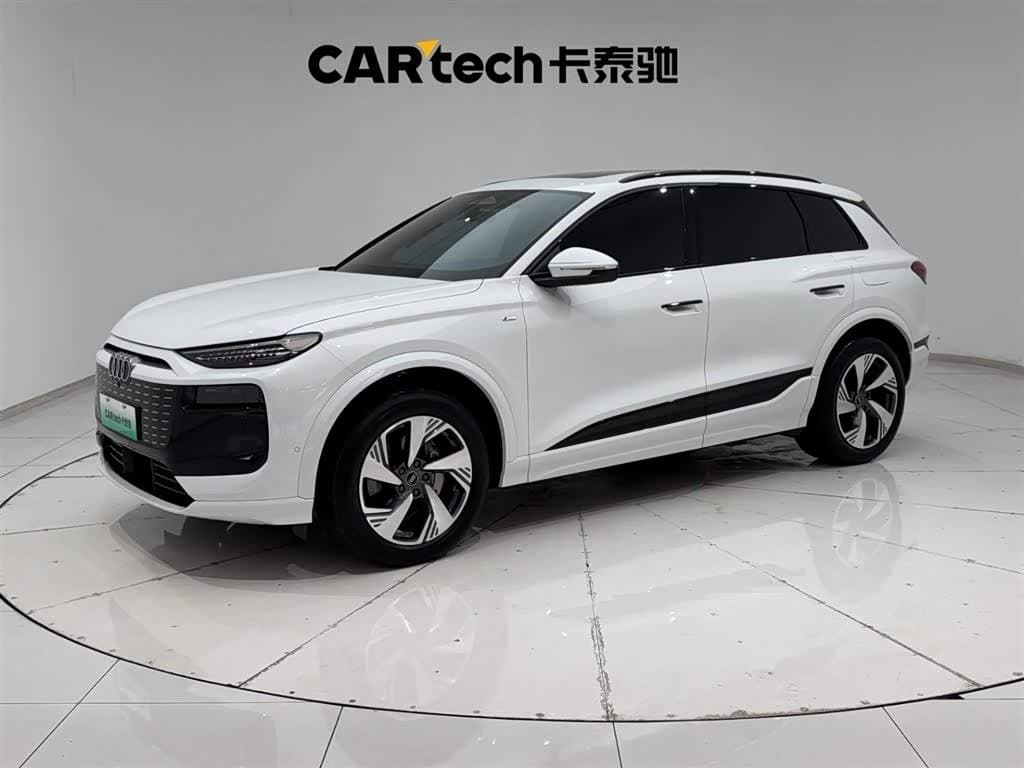 2025 Audi Q6L e-tron White, 1,000 km, China export – photo 1
