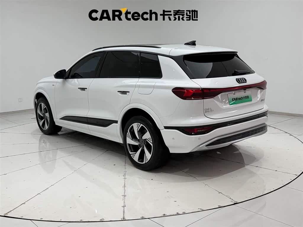 2025 Audi Q6L e-tron White, 1,000 km, China export – photo 7