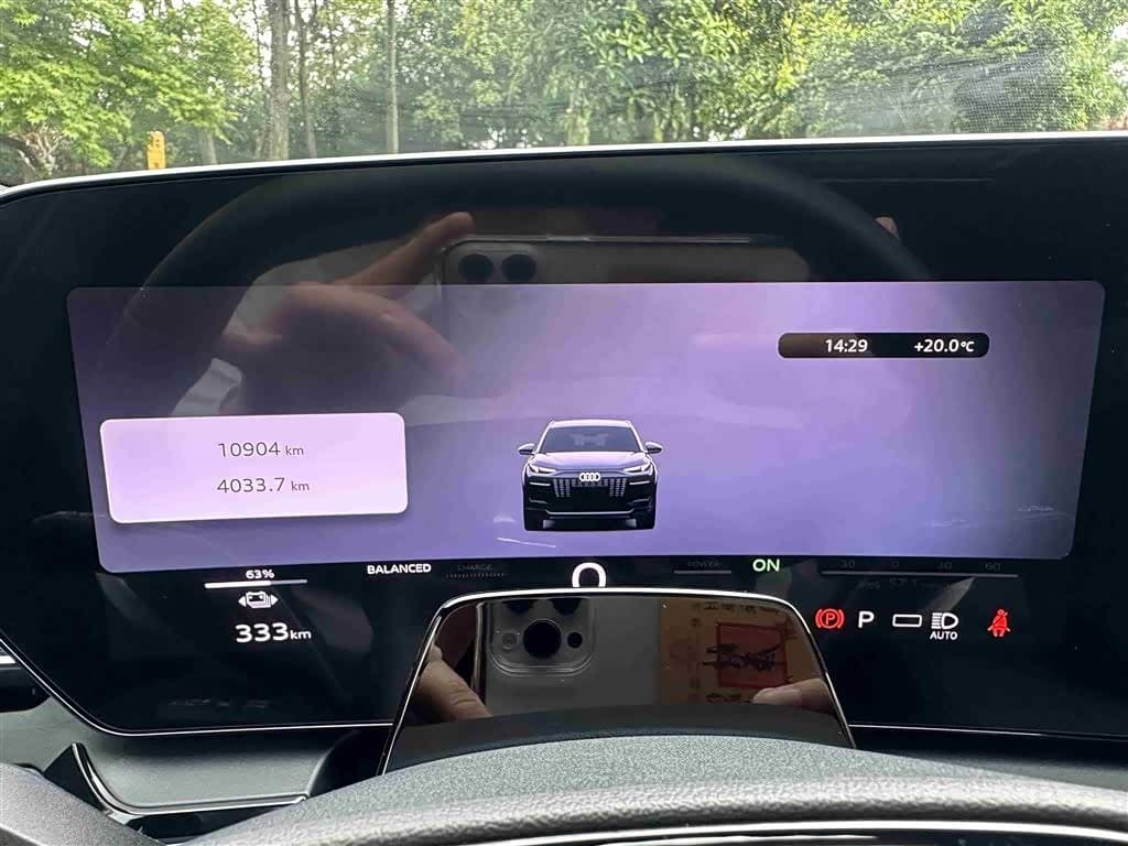 2025 Audi Q6L e-tron Black, 11,000 km, China export – photo 12
