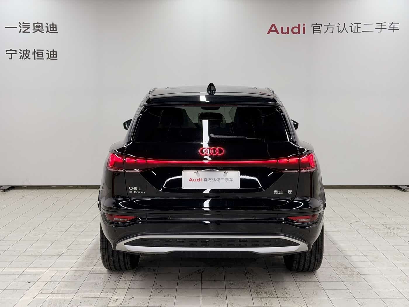 2025 Audi Q6L e-tron Black, 10 km, China export – photo 4