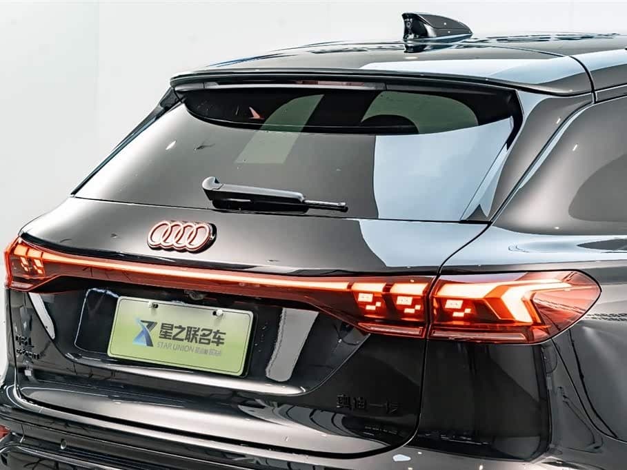 2025 Audi Q6L e-tron Black, 4,300 km, China export – photo 9