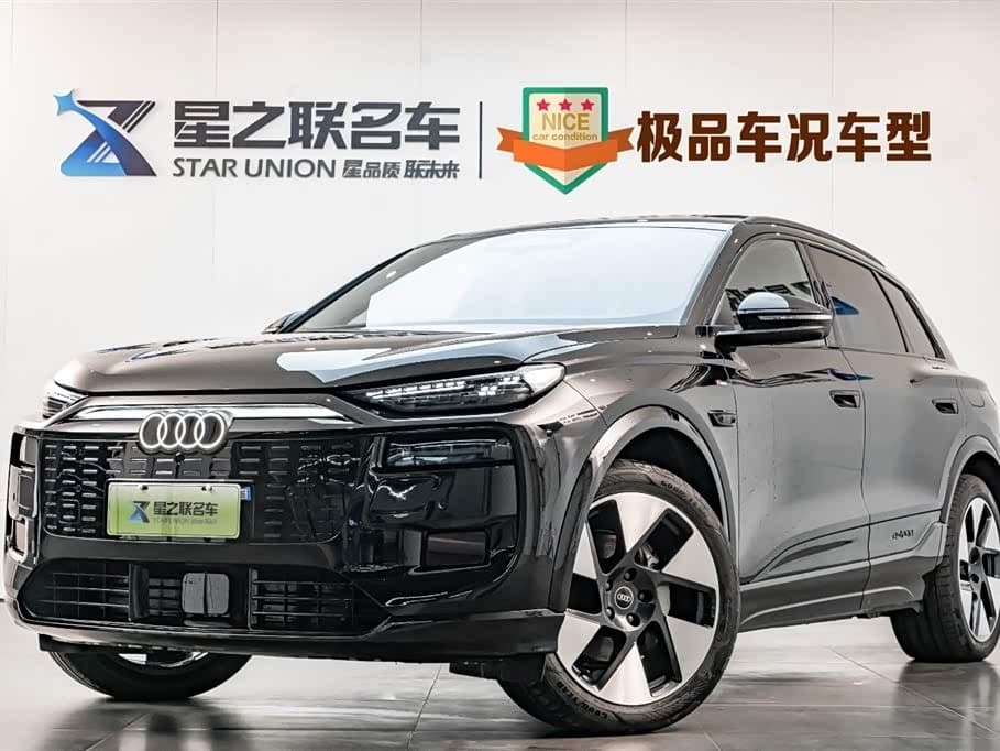 2025 Audi Q6L e-tron Black, 4,300 km, China export – photo 1