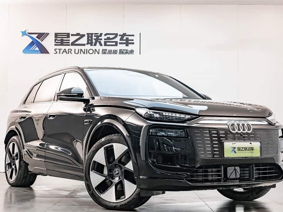 2025 Audi Q6L e-tron Black, 4,300 km, China export – photo 5