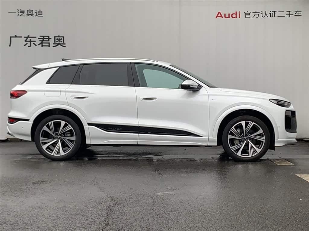 2025 Audi Q6L e-tron White, 100 km, China export – photo 3