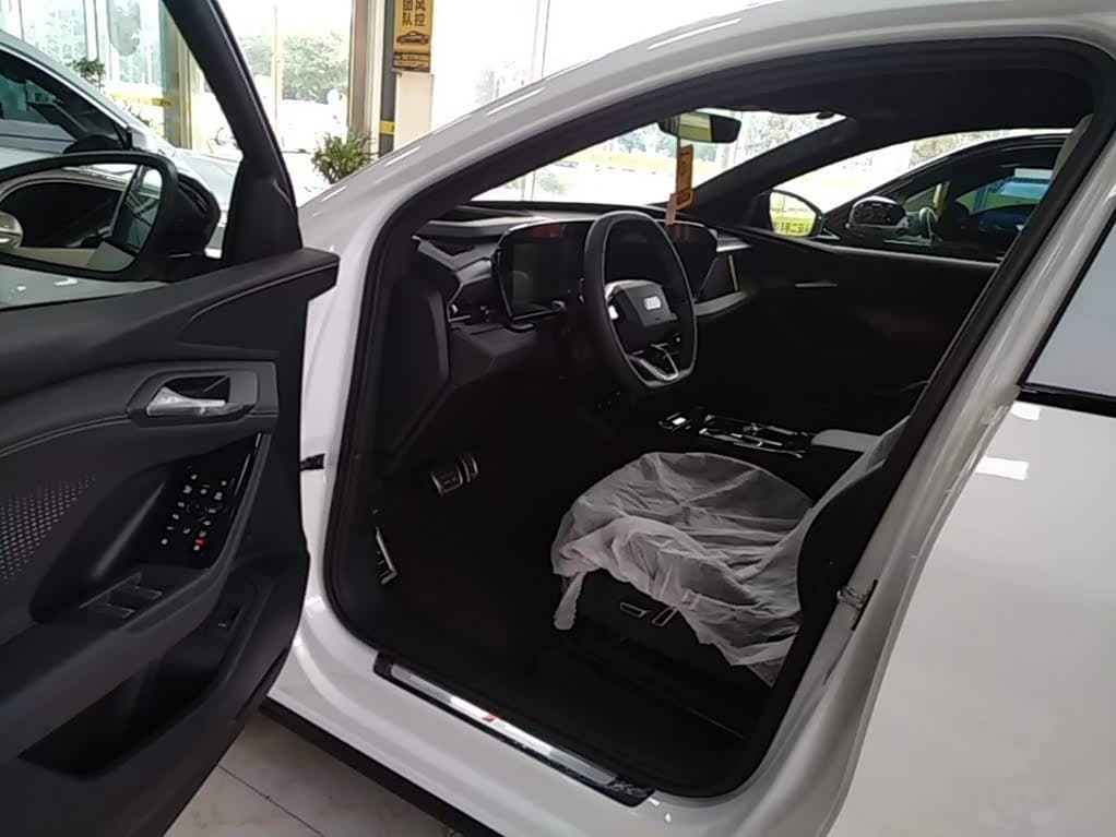 2025 Audi Q6L e-tron White, 100 km, China export – photo 16