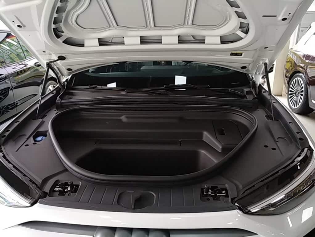 2025 Audi Q6L e-tron White, 100 km, China export – photo 20