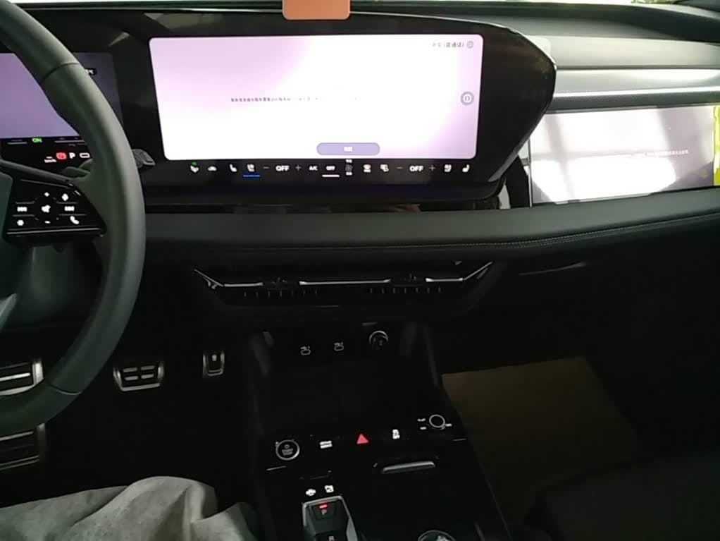 2025 Audi Q6L e-tron White, 100 km, China export – photo 13