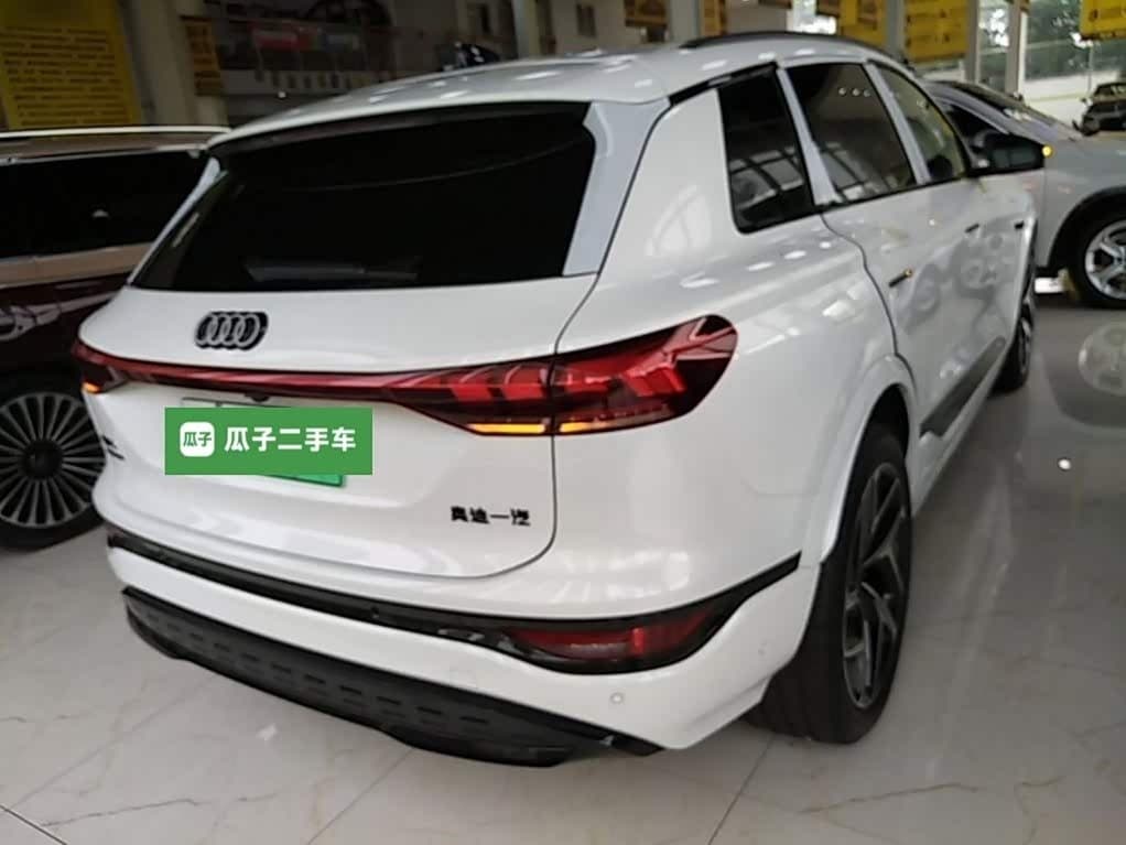 2025 Audi Q6L e-tron White, 100 km, China export – photo 6