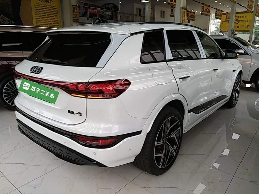 2025 Audi Q6L e-tron White, 100 km, China export – photo 7
