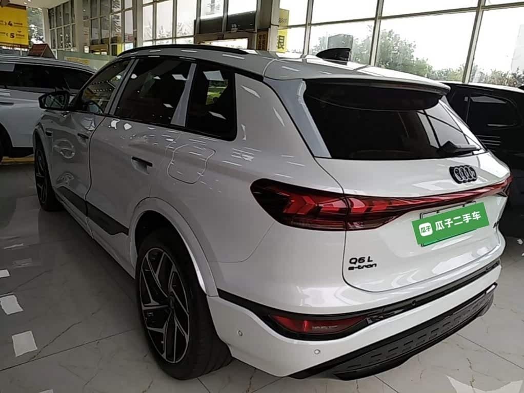 2025 Audi Q6L e-tron White, 100 km, China export – photo 5