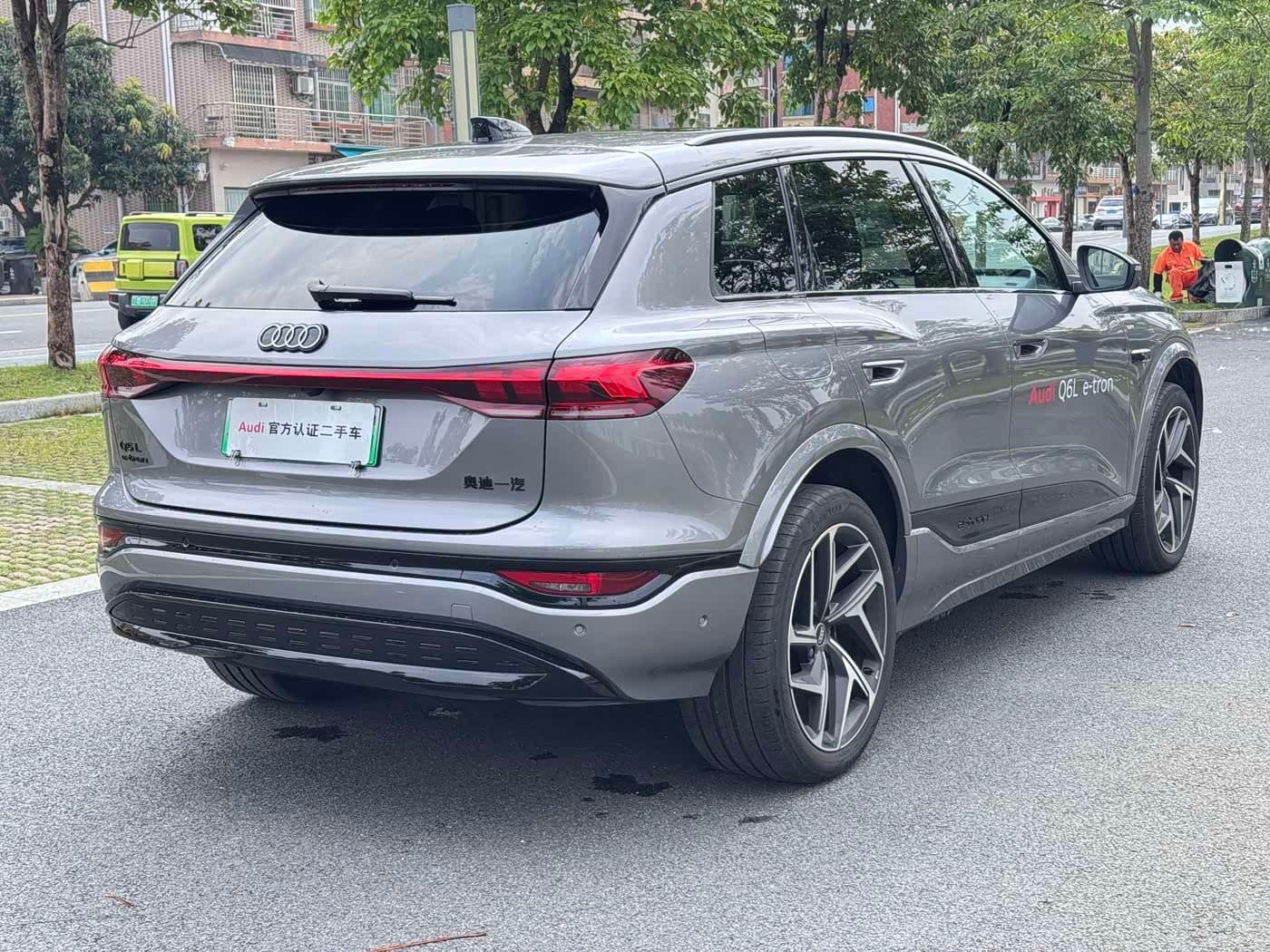 2025 Audi Q6L e-tron 银灰色, 6,000 km, China export – photo 7