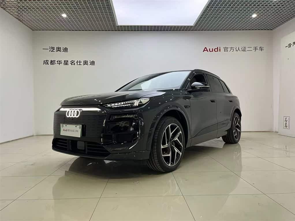 2025 Audi Q6L e-tron 银灰色, 5,600 km, China export – photo 1
