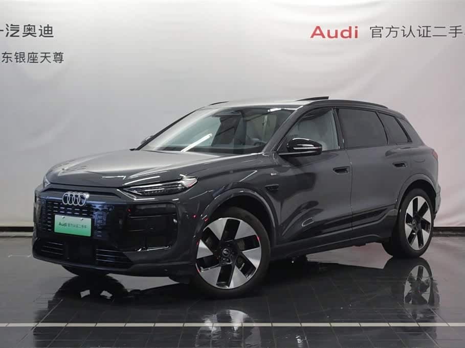 2025 Audi Q6L e-tron 银灰色, 6,400 km, China export – photo 1