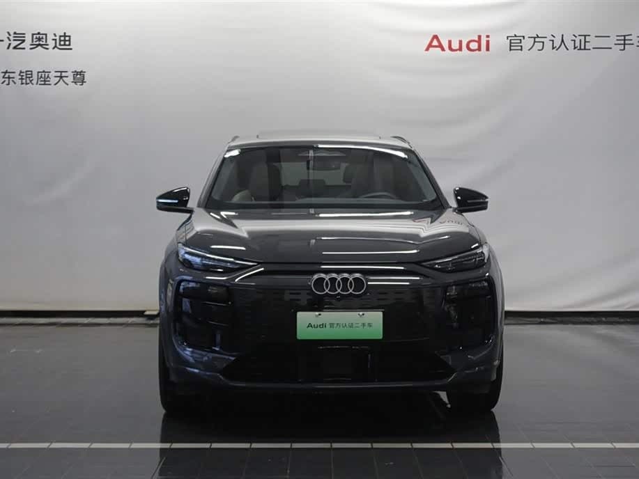 2025 Audi Q6L e-tron 银灰色, 6,400 km, China export – photo 2
