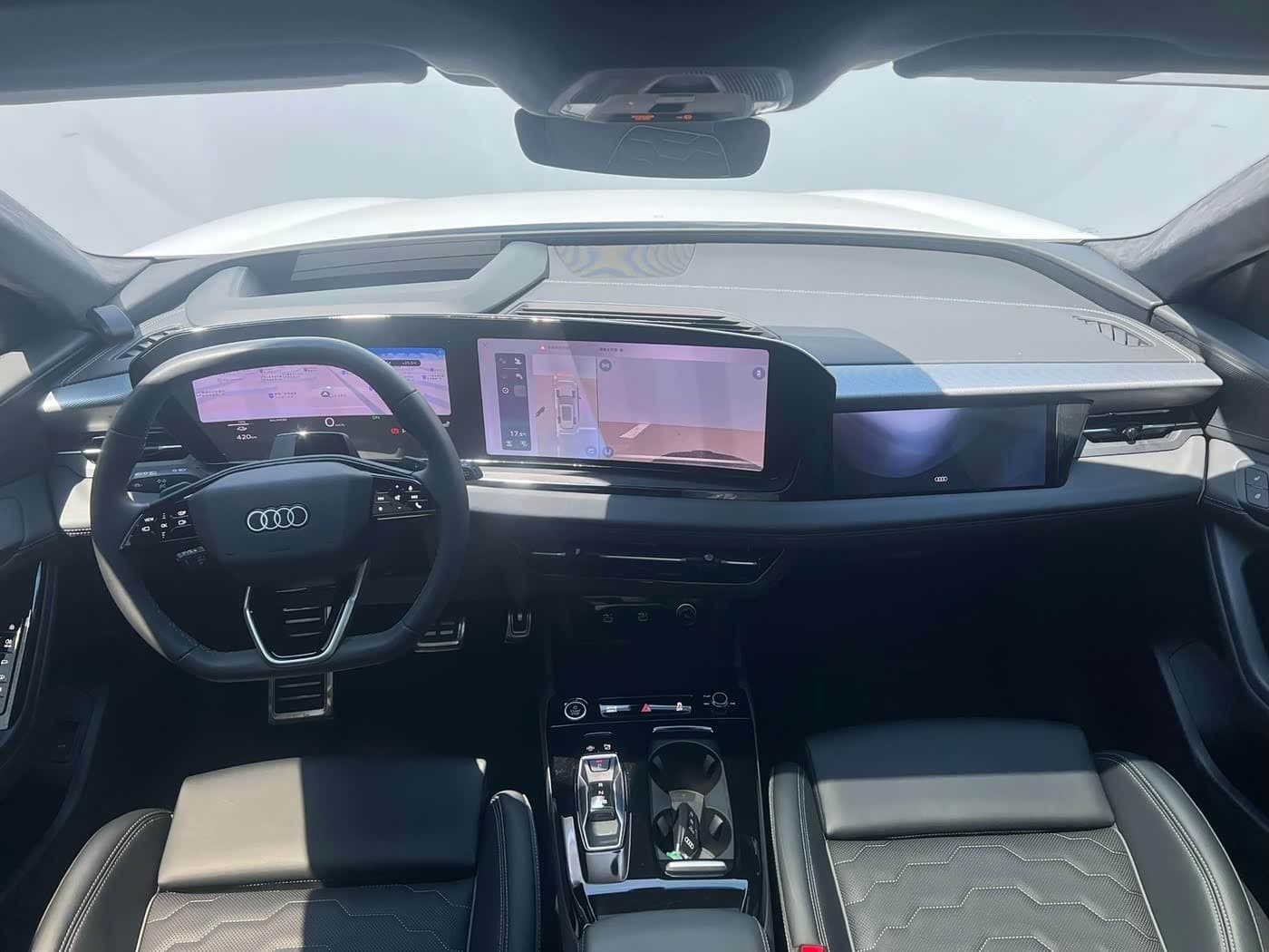 2025 Audi Q6L e-tron White, 3,800 km, China export – photo 7