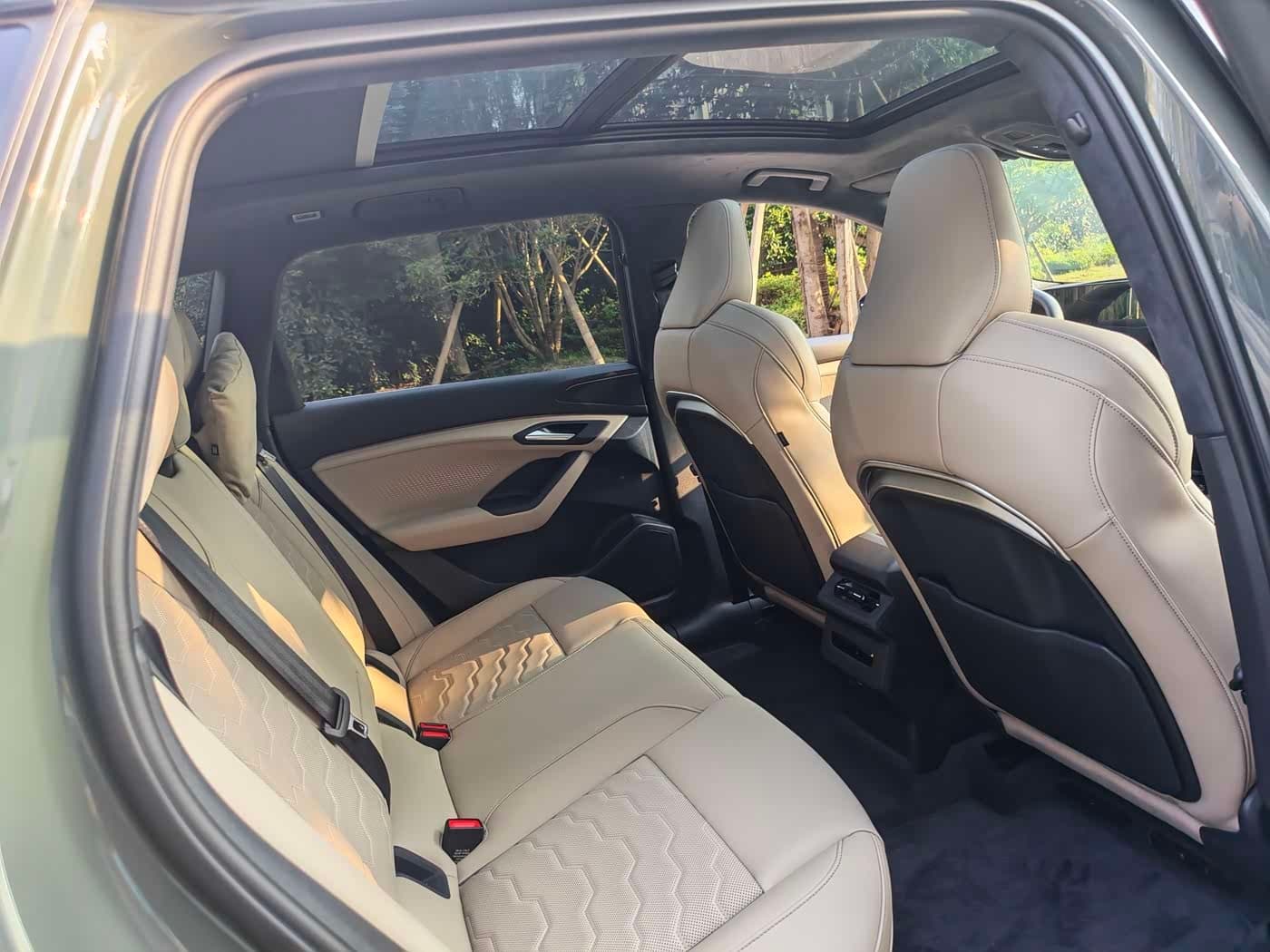 2025 Audi Q6L e-tron Green, 200 km, China export – photo 8