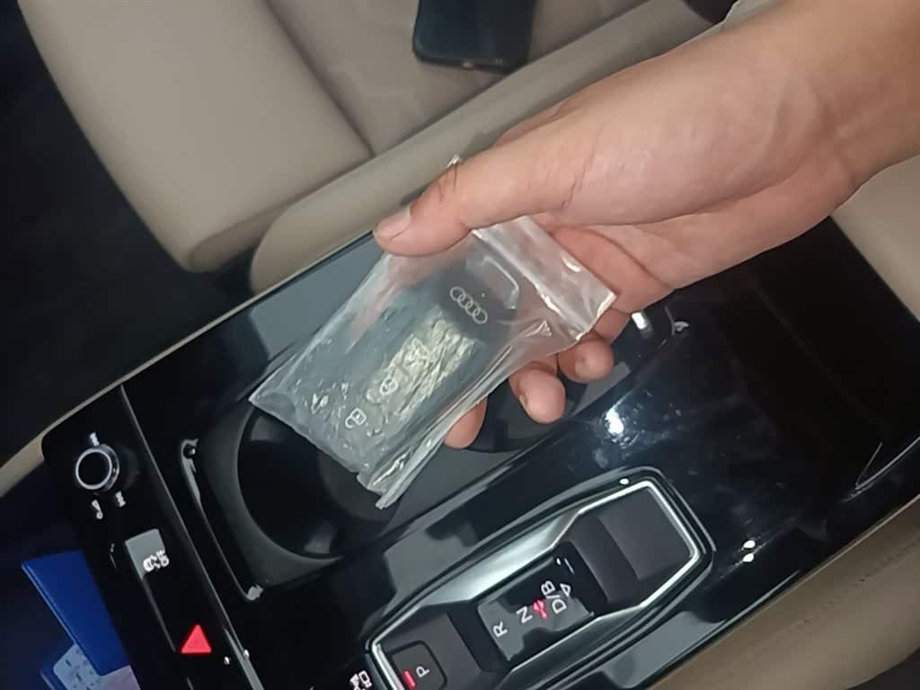 2025 Audi Q6L e-tron 银灰色, 13,200 km, China export – photo 9