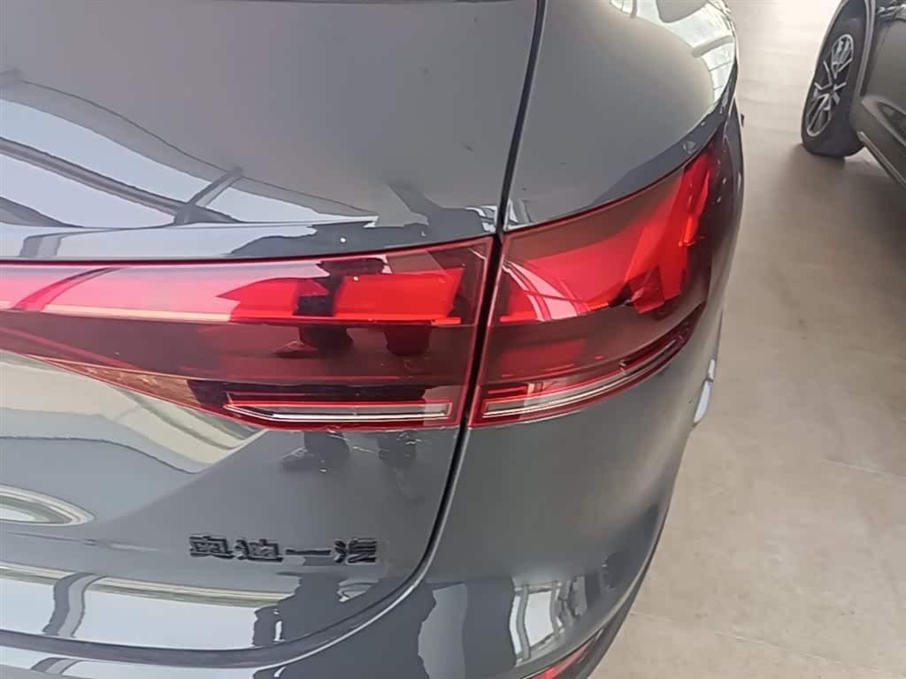 2025 Audi Q6L e-tron 银灰色, 13,200 km, China export – photo 8