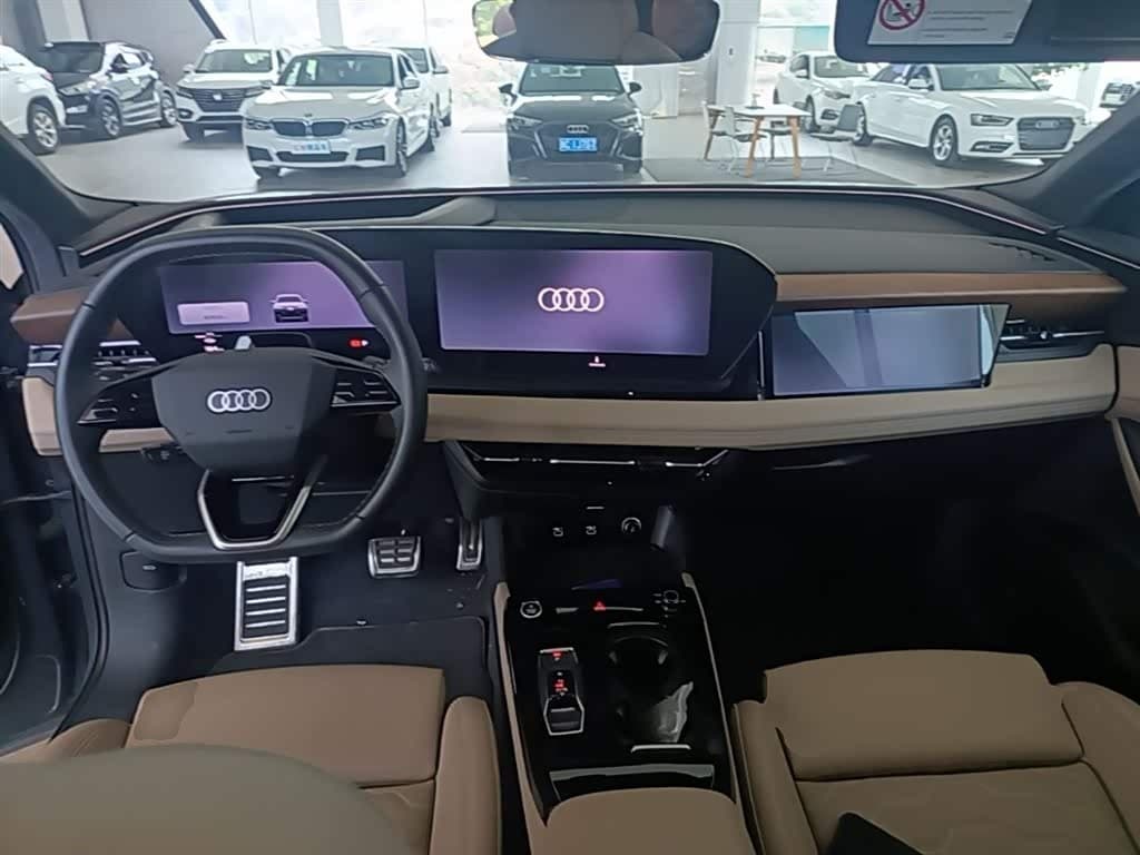 2025 Audi Q6L e-tron 银灰色, 13,200 km, China export – photo 10