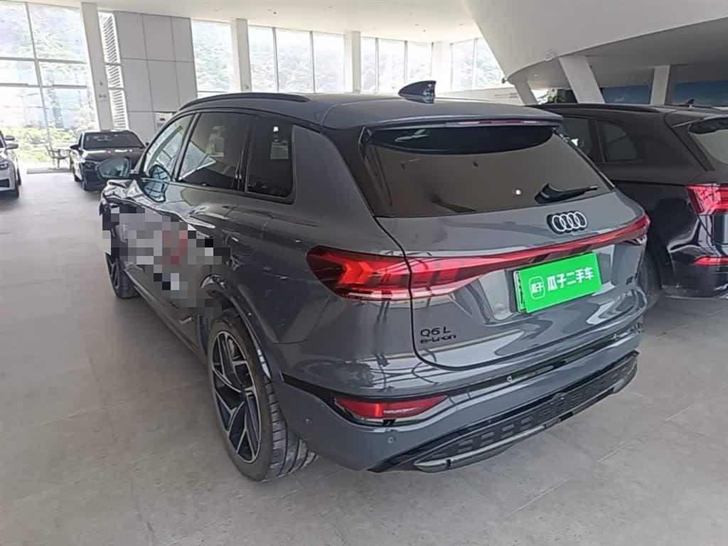 2025 Audi Q6L e-tron 银灰色, 13,200 km, China export – photo 5