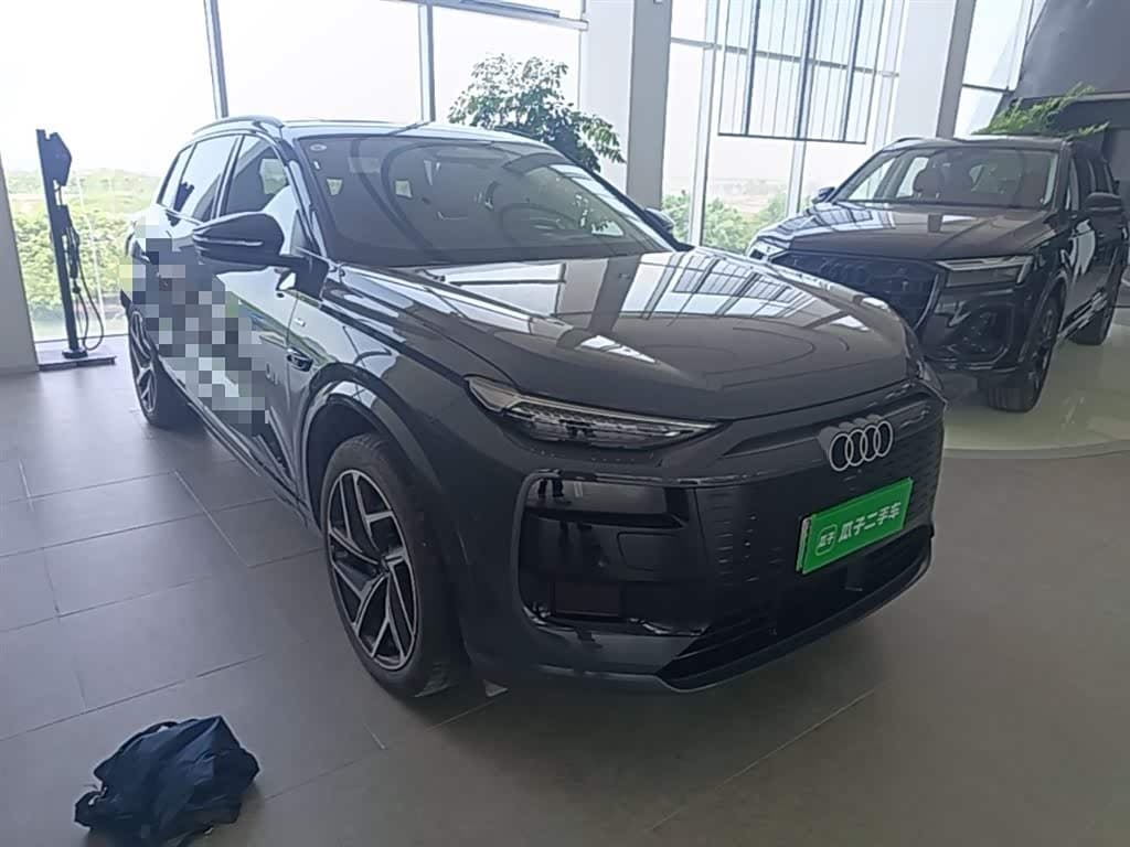 2025 Audi Q6L e-tron 银灰色, 13,200 km, China export – photo 4