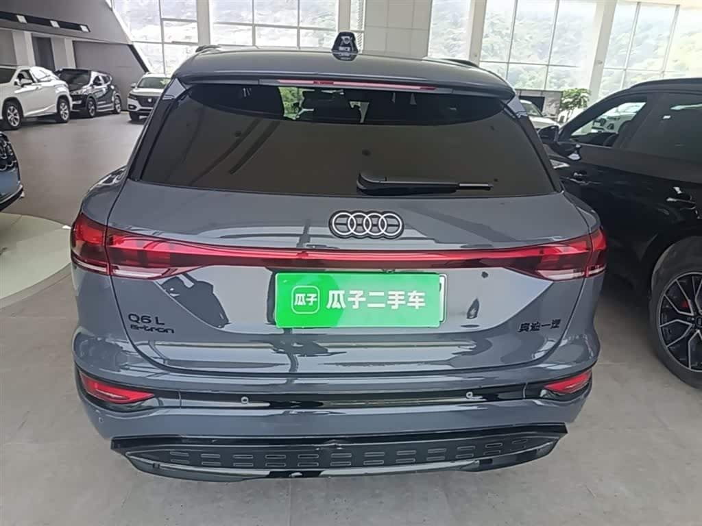 2025 Audi Q6L e-tron 银灰色, 13,200 km, China export – photo 6
