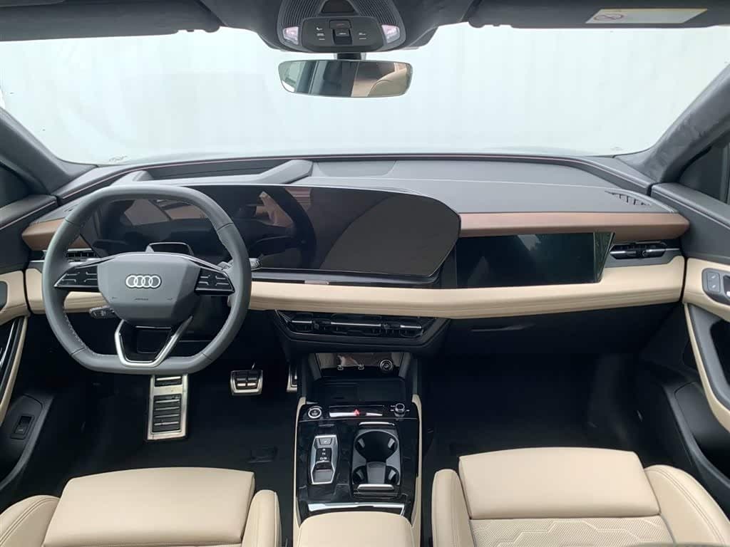 2025 Audi Q6L e-tron 银灰色, 100 km, China export – photo 9