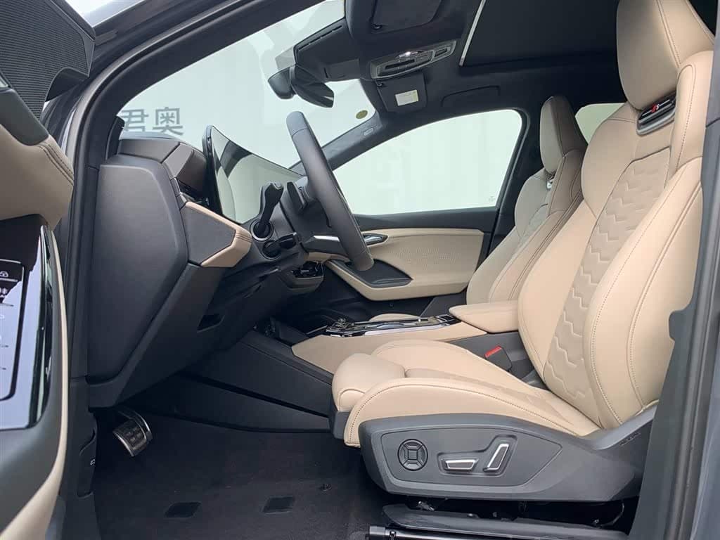 2025 Audi Q6L e-tron 银灰色, 100 km, China export – photo 7