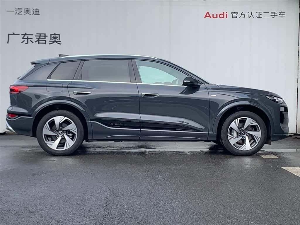2025 Audi Q6L e-tron 银灰色, 100 km, China export – photo 3