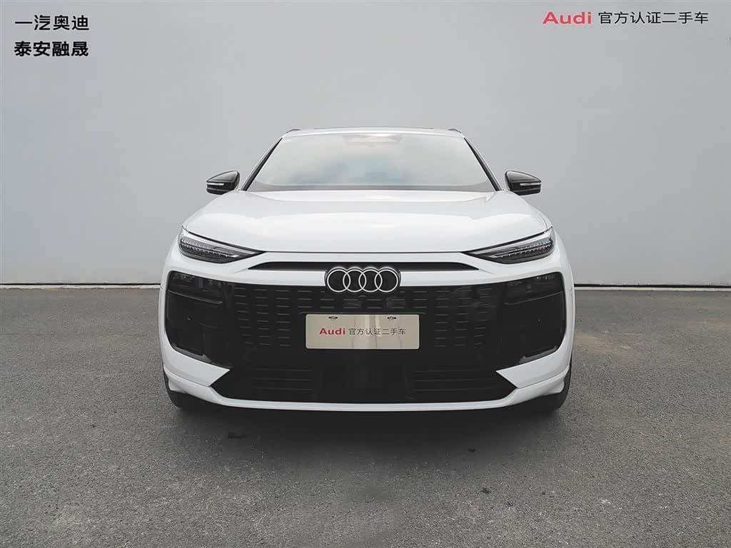 2025 Audi Q6L e-tron White, 6,900 km, China export – photo 2