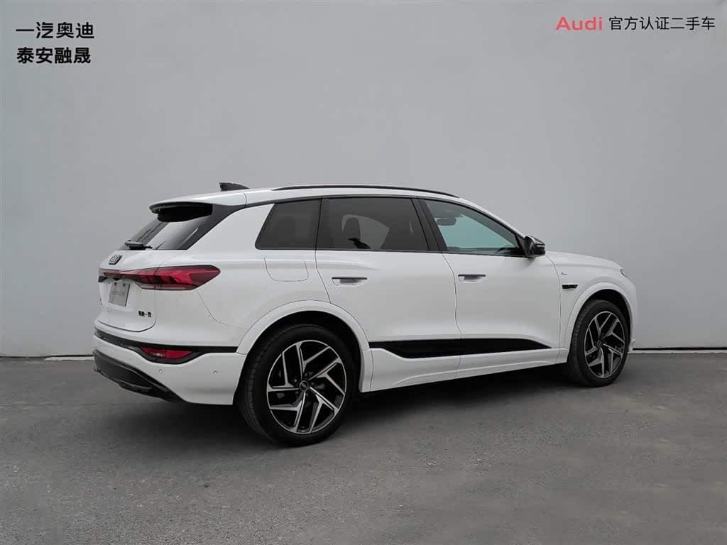 2025 Audi Q6L e-tron White, 6,900 km, China export – photo 5
