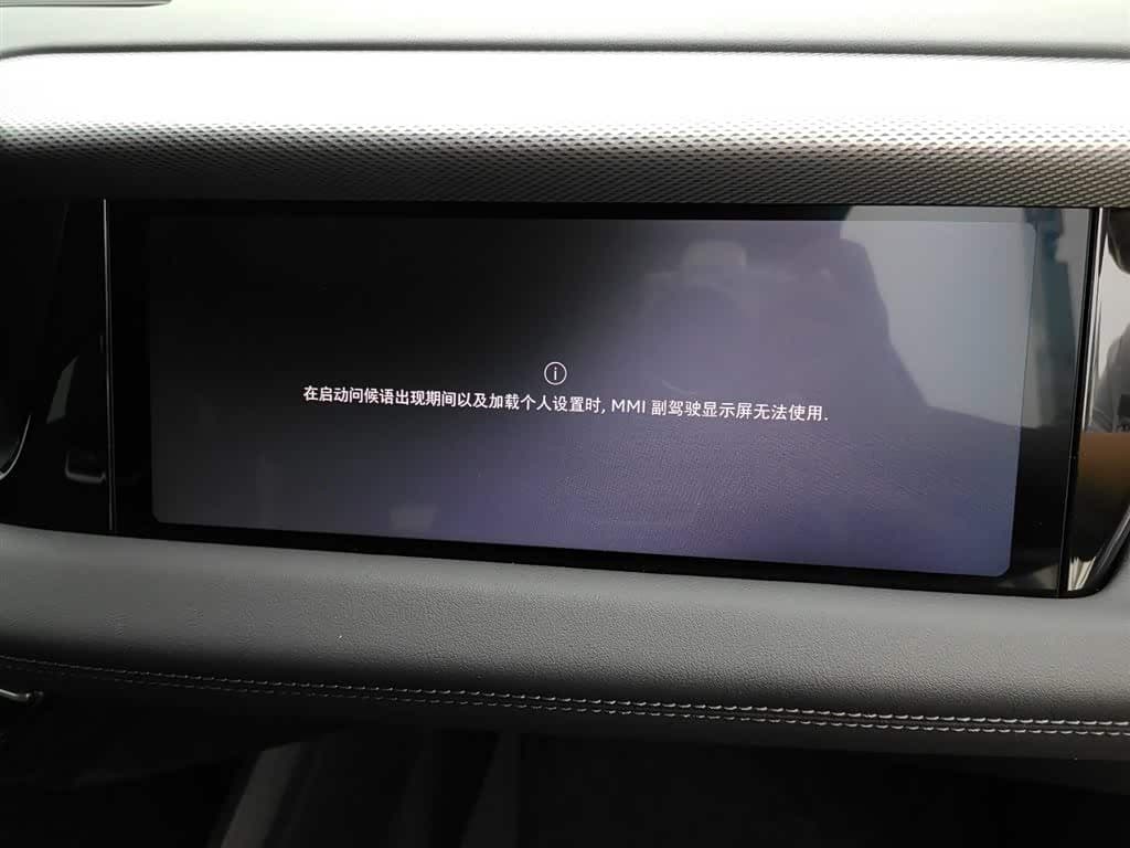 2025 Audi Q6L e-tron White, 6,900 km, China export – photo 12