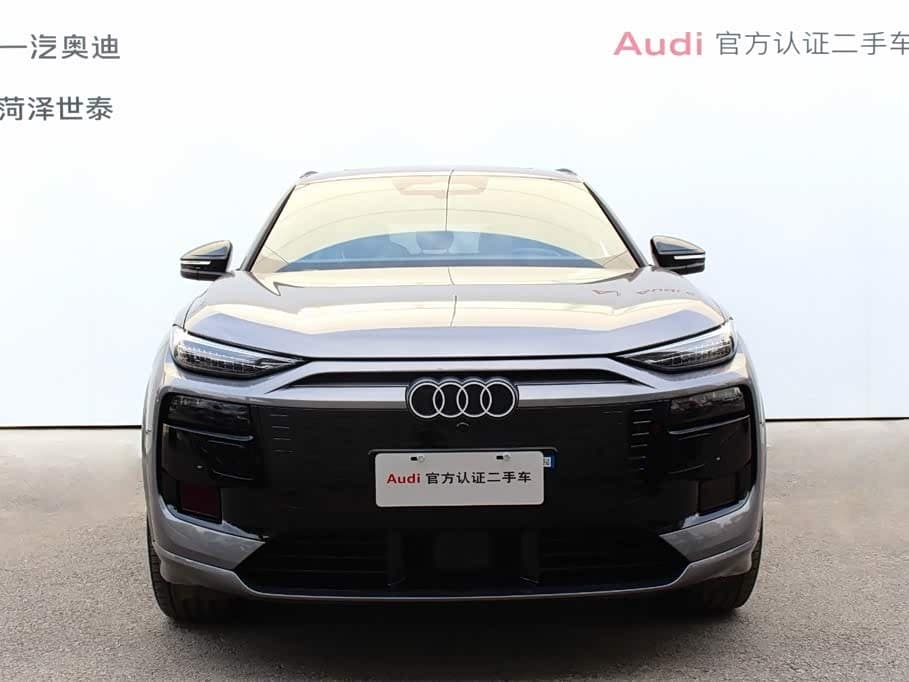 2025 Audi Q6L e-tron 银灰色, 9,800 km, China export – photo 3