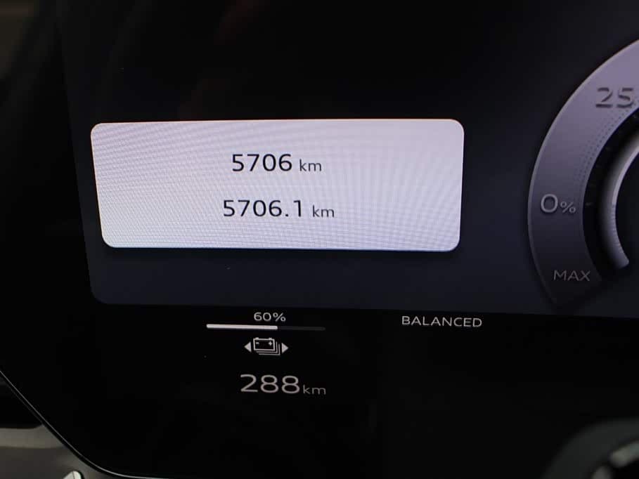 2025 Audi Q6L e-tron Blue, 5,600 km, China export – photo 10