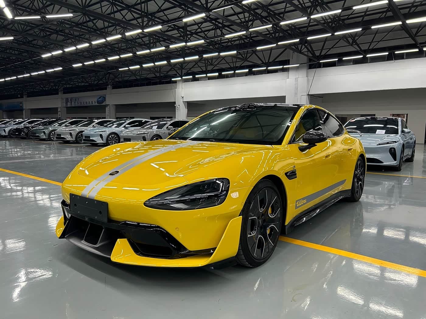2025 Xiaomi Auto Xiaomi SU7 Ultra Yellow, 17,000 km, China export – photo 1