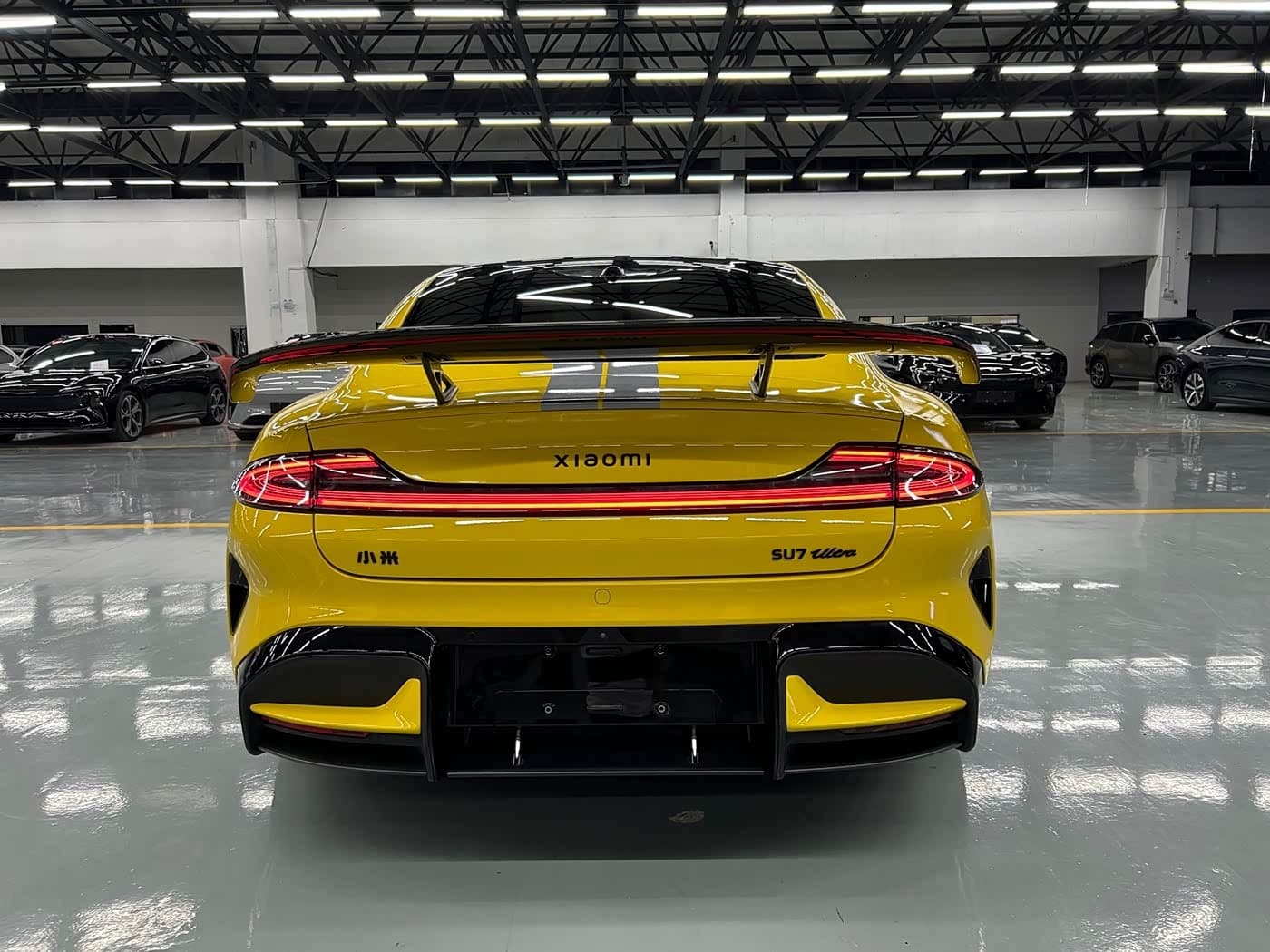 2025 Xiaomi Auto Xiaomi SU7 Ultra Yellow, 17,000 km, China export – photo 12